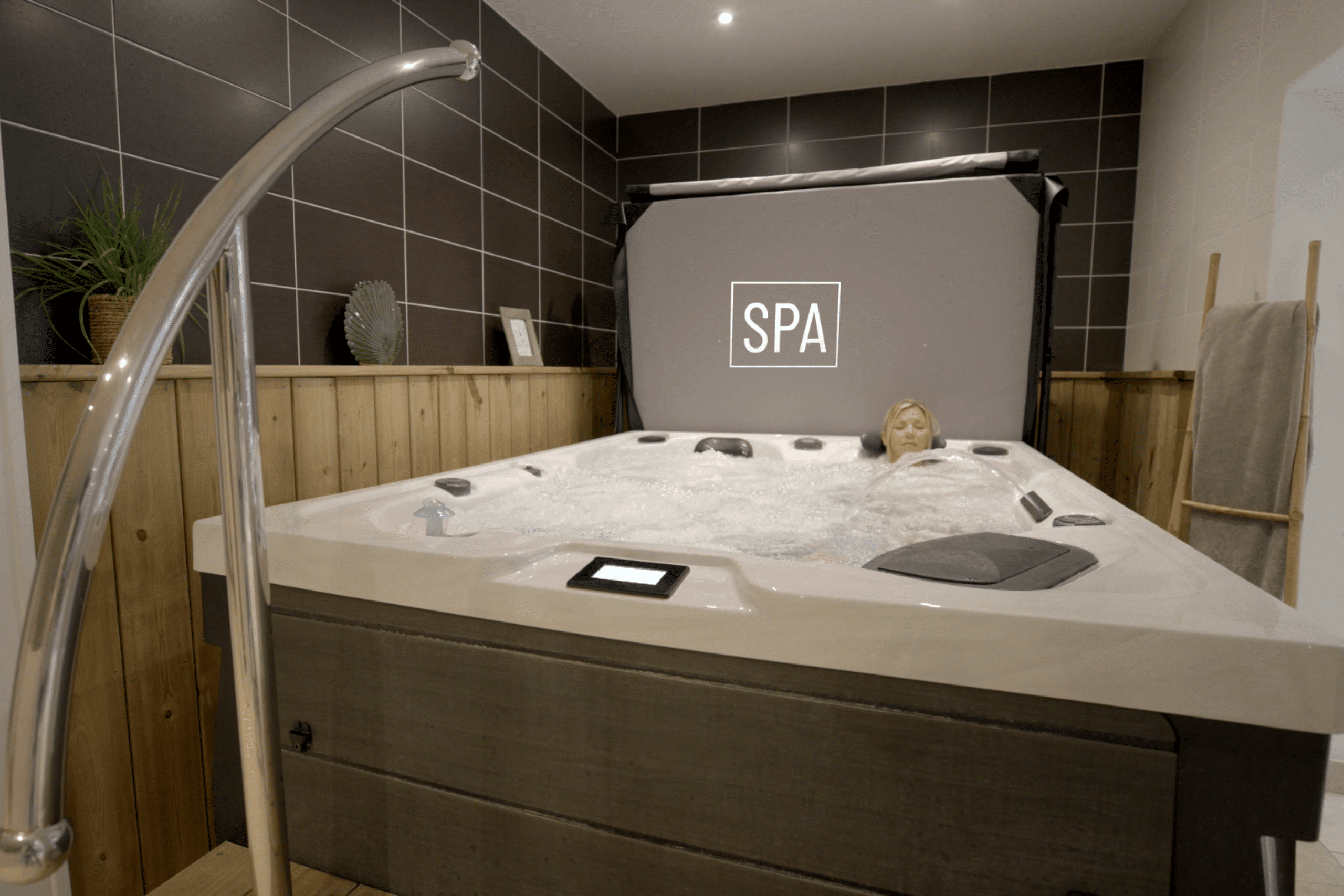 jacuzzi Spa du Bois d'Amour